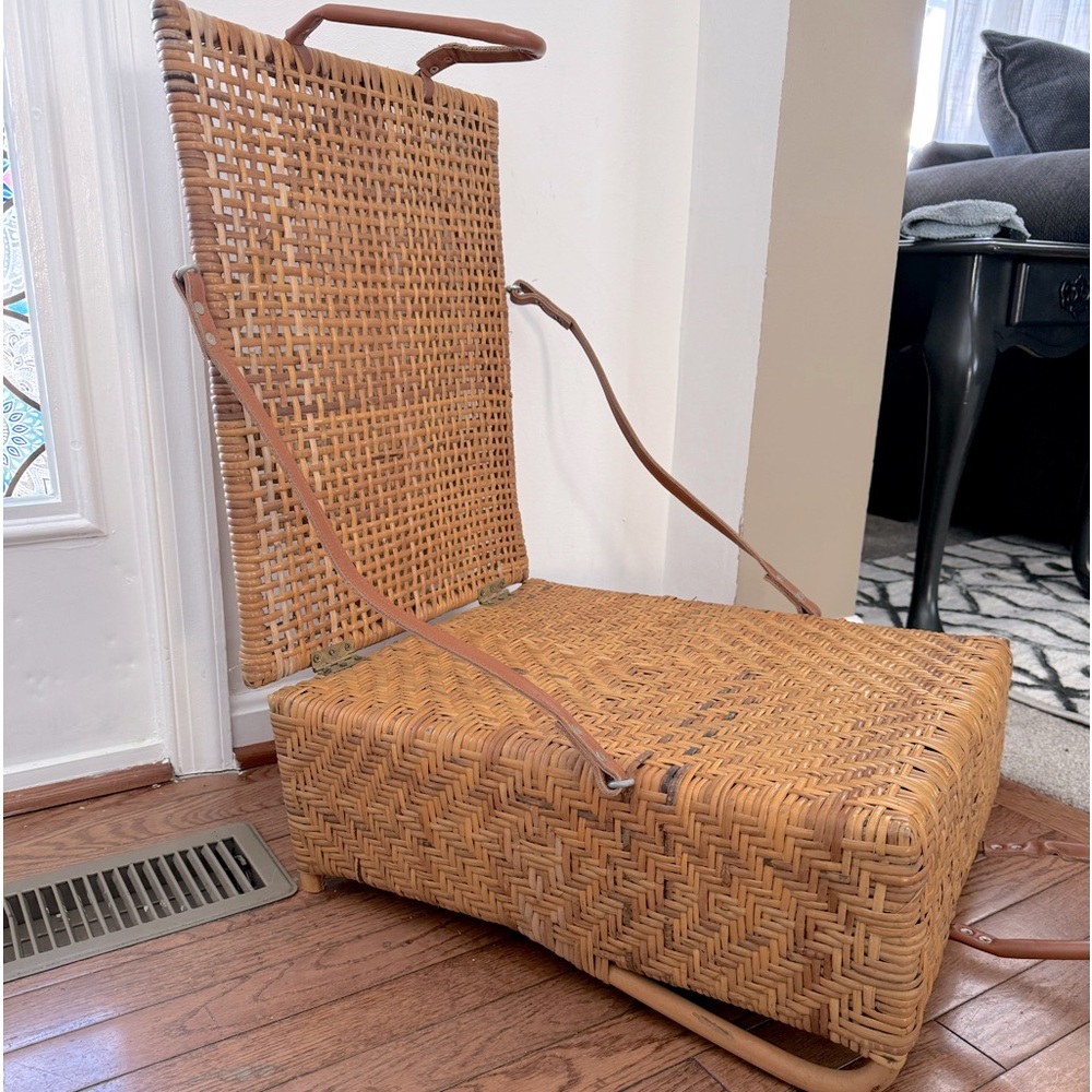 Vintage Rattan wicker Portable chair